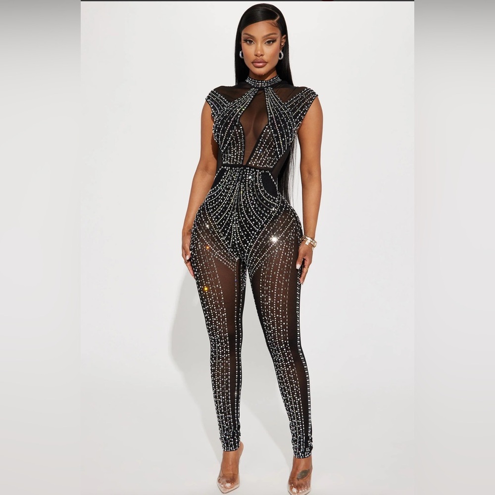 Fashion nova jumpsuit